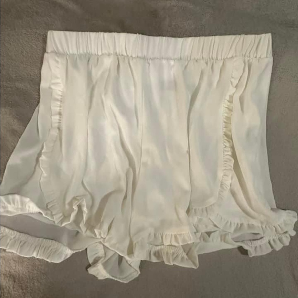 Flory white shorts